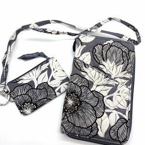 Vera Bradley X-Large Wallet & ID Lanyard